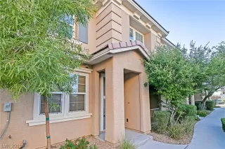 Photo #2: 2129819 Listing