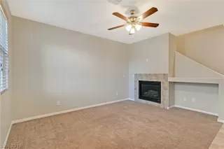 Photo #5: 2129819 Listing