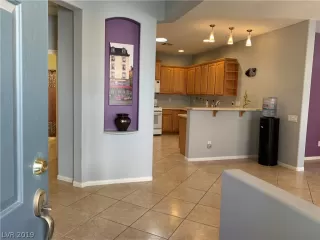 Photo #1: 2129910 Listing 