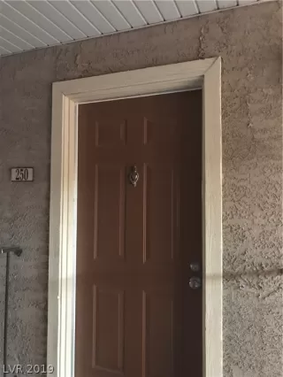 Photo #1: 2129949 Listing 