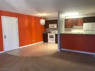 Photo #3: 2129949 Listing 