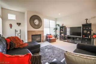 Photo #4: 2130033 Listing