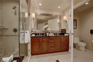 Photo #6: 2130034 Listing