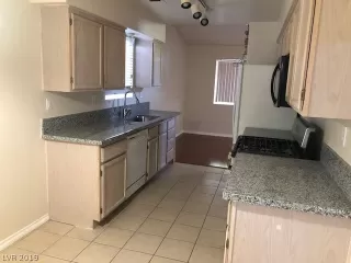 Photo #1: 2130152 Listing 