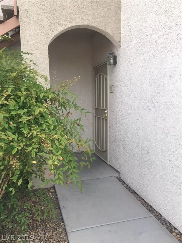 MLS: 2130193 Condo For Sale
