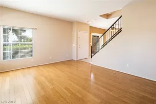 Photo #2: 2130227 Listing 