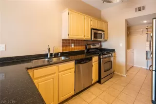 Photo #6: 2130227 Listing 