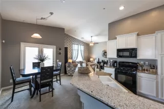 Photo #2: 2130321 Listing 