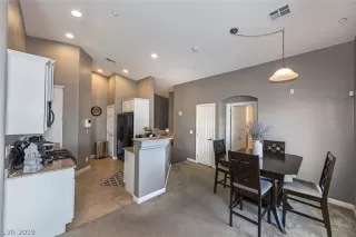 Photo #3: 2130321 Listing 