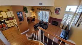 Photo #6: 2130325 Listing