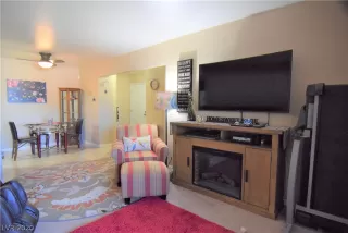 Photo #4: 2130436 Listing 
