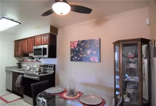 Photo #5: 2130436 Listing 