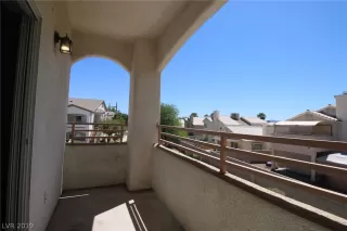 Photo #3: 2130442 Listing