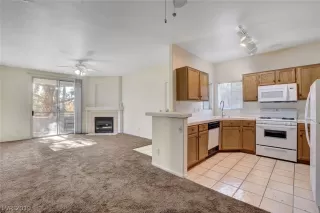 Photo #5: 2130443 Listing 