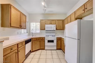 Photo #6: 2130443 Listing 