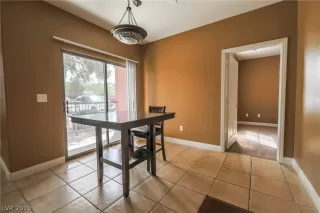 Photo #6: 2130454 Listing