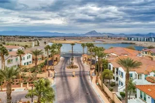 Photo #1: 2130498 Listing