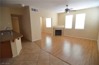 Photo #4: 2130498 Listing