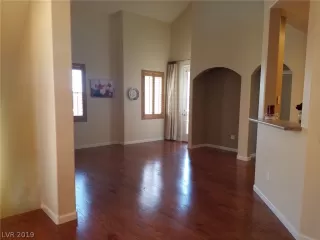 Photo #2: 2130551 Listing 