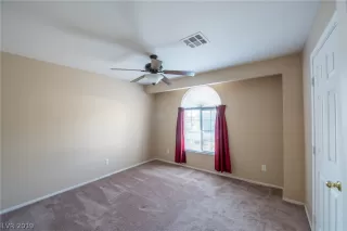 Photo #6: 2130559 Listing 