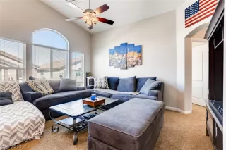 Photo #2: 2130595 Listing