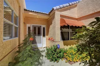 Photo #2: 2130625 Listing 