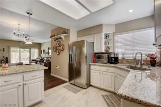 Photo #4: 2130625 Listing 