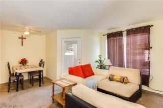 Photo #2: 2130633 Listing 