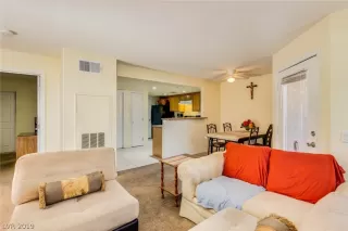 Photo #6: 2130633 Listing 