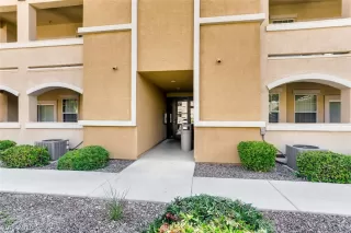 Photo #1: 2130652 Listing 