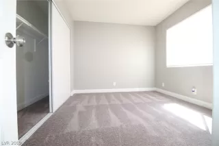 Photo #6: 2130689 Listing