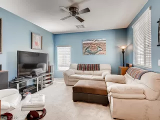 Photo #5: 2130696 Listing