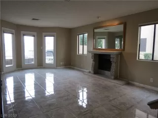 Photo #6: 2130710 Listing