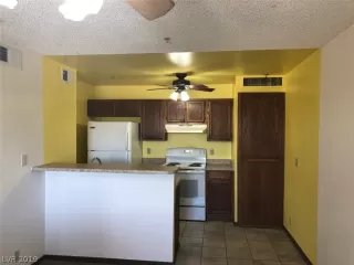 Photo #2: 2130746 Listing