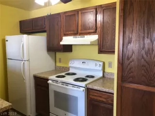 Photo #3: 2130746 Listing