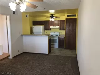 Photo #5: 2130746 Listing