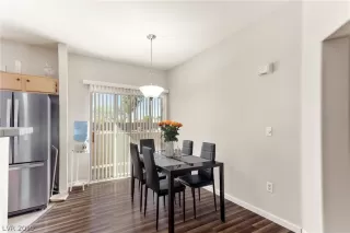 Photo #3: 2130762 Listing