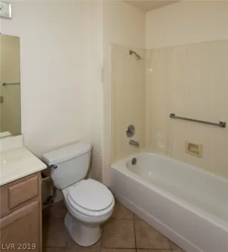 Photo #5: 2130807 Listing