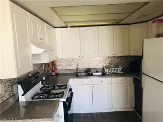 Photo #2: 2130815 Listing 