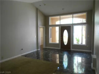 Photo #3: 2130847 Listing