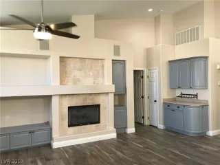 Photo #1: 2130902 Listing 