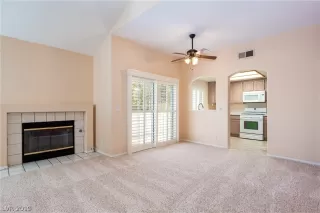 Photo #5: 2130994 Listing