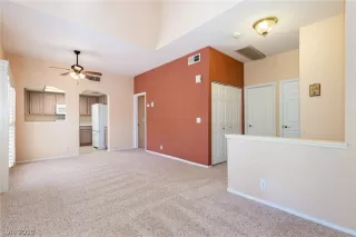 Photo #6: 2130994 Listing