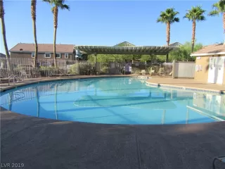 Photo #3: 2131049 Listing