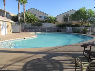 Photo #4: 2131049 Listing