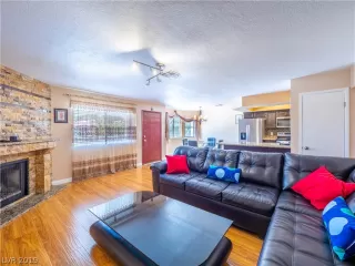 Photo #2: 2131058 Listing 