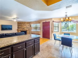 Photo #4: 2131058 Listing 