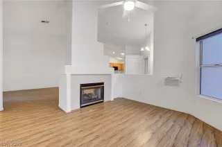 Photo #2: 2131128 Listing 