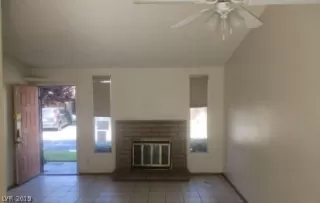 Photo #3: 2131165 Listing