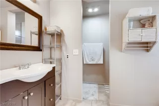 Photo #5: 2131175 Listing 